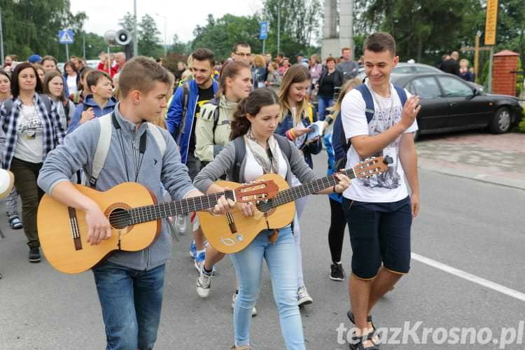 Pielgrzymi z Krosna wyruszyli na Jasną Górę