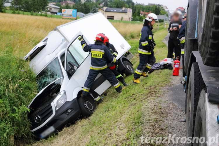 Volvo zmiotło z drogi mercedesa