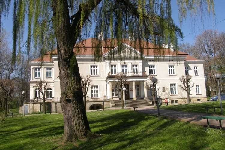 Prawie 3 mln na modernizację Pałacu Stawiarskich w Jedliczu