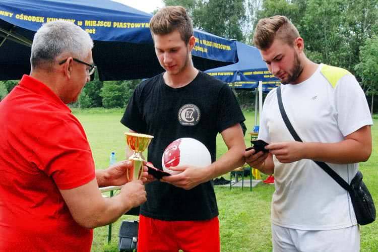 VII Powiatowy Turniej Piłki Siatkowej Plażowej w Niżnej Łące