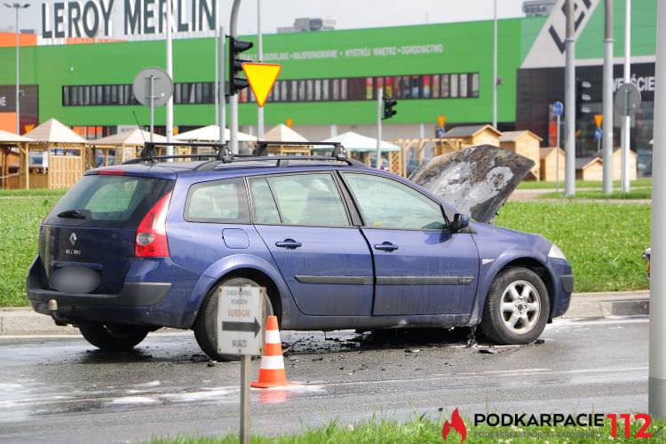 Krosno. W trakcie jazdy zapalił się samochód