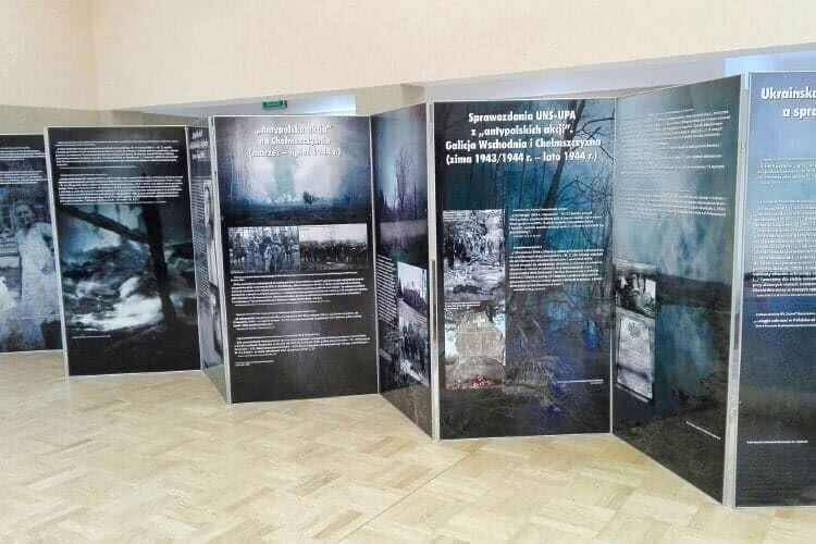 Wystawa "Polacy - Ukraińcy 1943-1945" w Żeglcach