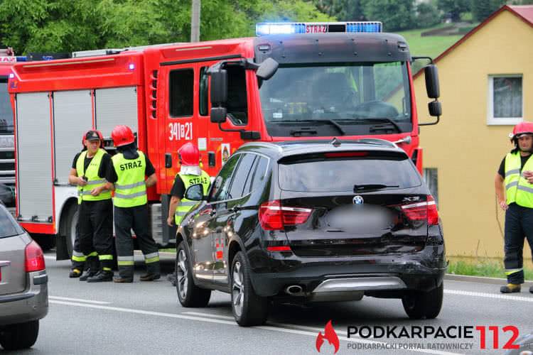 BMW i renault rozbite na Bieszczadzkiej