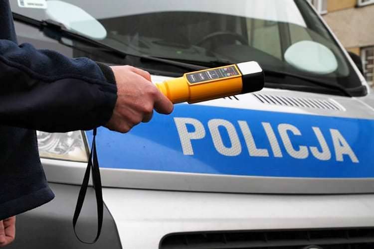Miał ponad 2 promile alkoholu i jechał autem