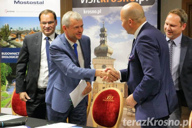 Umowa podpisana. Mostostal Warszawa zmodernizuje oczyszczalnię ścieków w Krośnie