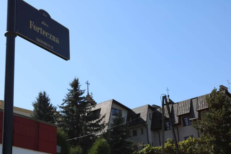 Będą nowe schody i parking