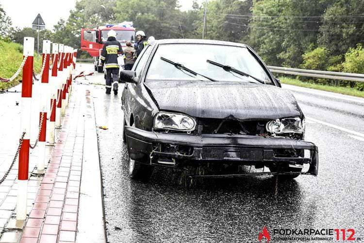 Ściął przydrożne słupki