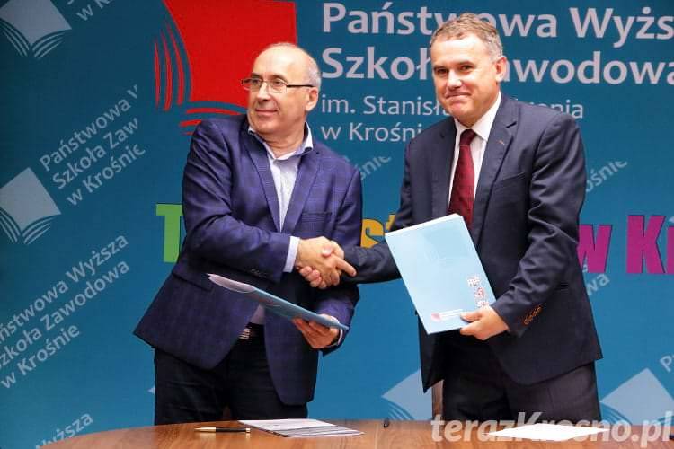 Grupa Ożarów partnerem PWSZ Krosno