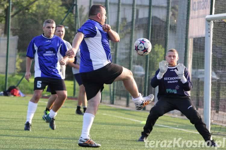 Reprezentanci Turaszówki z Pucharem Przewodniczącego Rady Miasta