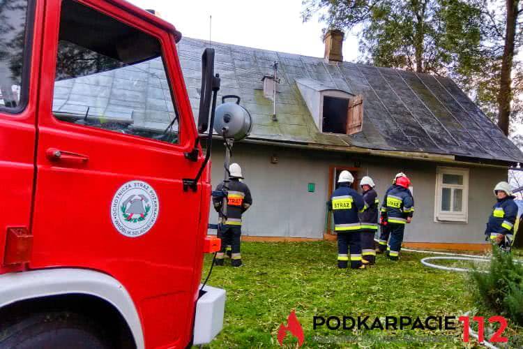 Wróblik Królewski. Pożar w drewnianym budynku