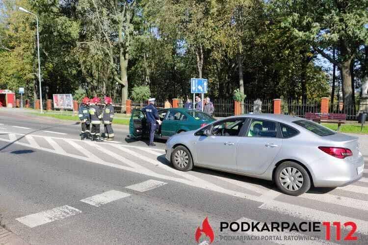 68-latka potrącona na przejściu dla pieszych