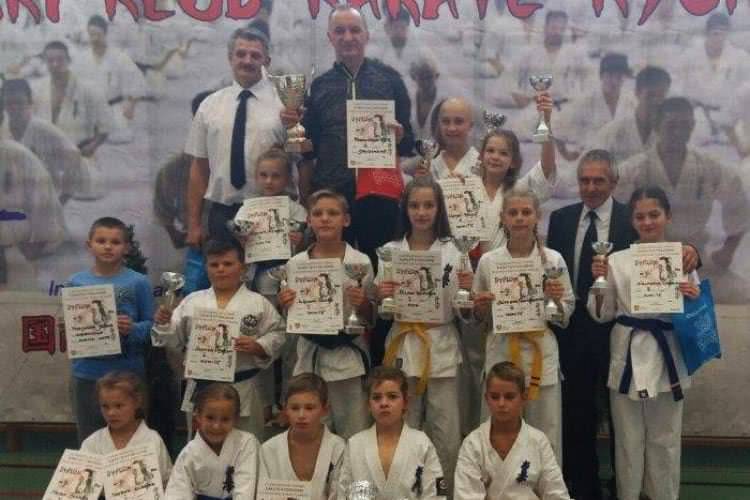 Podium dla Krośnieńskiego Klubu Kyokushin Karate