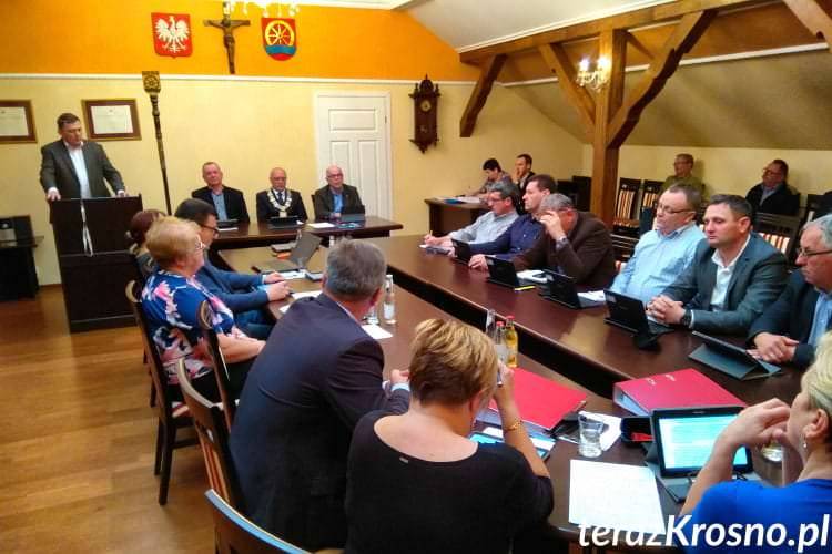 Gmina Miejsce Piastowe nie odpuszcza - walczy o lotnisko