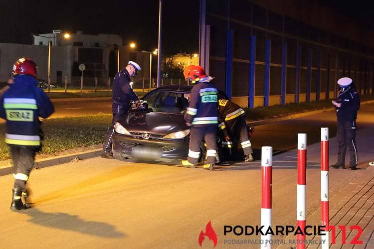 Kolizja na Podkarpackiej, policjanci ustalili kto kierował