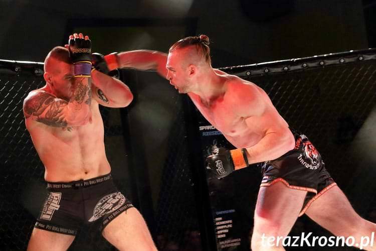 Krosno. Gala MMA Carpathian Warriors III - Powrót Wojowników 