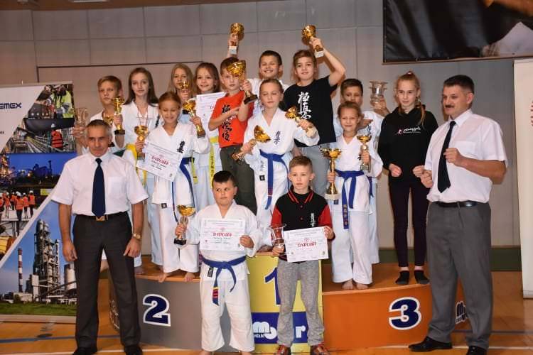 16 pucharów na Turnieju w Chełmie 