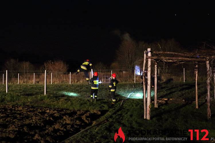 Pożar altany na Sikorskiego
