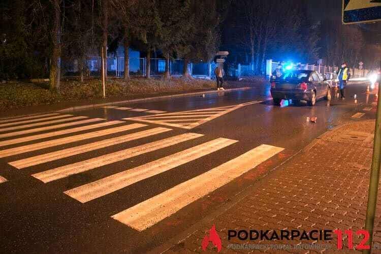 Poważny wypadek w Jedliczu. Piesza w bardzo ciężkim stanie