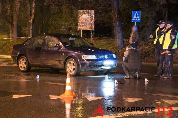 Poważny wypadek w Jedliczu. Piesza w bardzo ciężkim stanie