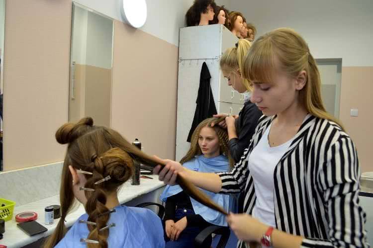 Uczniowie ZSP Nr 2 w Krośnie odbyli zagraniczne staże 