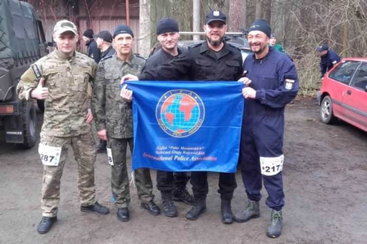 Funkcjonariusze z Krosna sprawdzali swoją kondycję w "Komandosie"