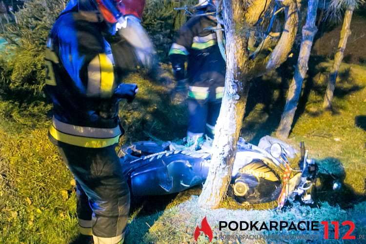 Wypadek w Chlebnej. Ranny motocyklista i jego pasażerka