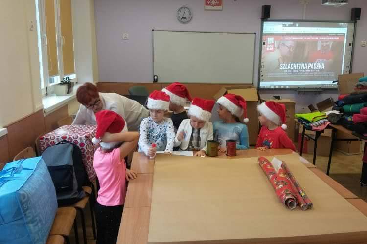 Szlachetna paczka w Gimnazjum w Zręcinie