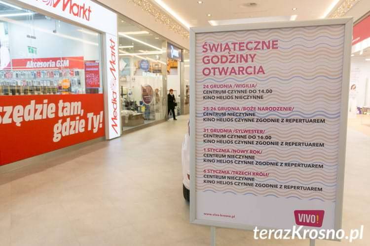 Świąteczne zakupy. Jak będą otwarte sklepy i galerie handlowe