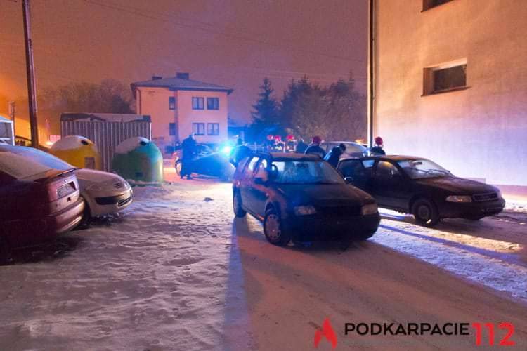 Zderzenie trzech samochodów w Zręcinie