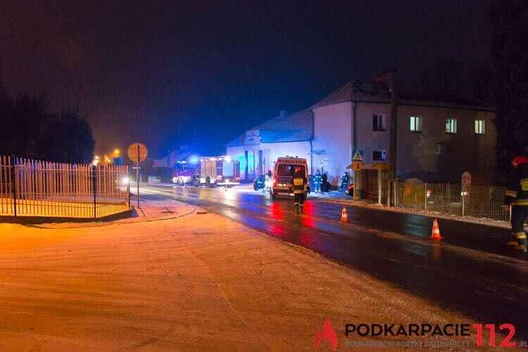 Zderzenie trzech samochodów w Zręcinie