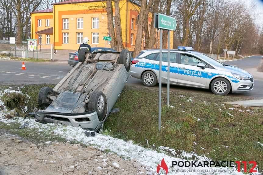 Zderzenie dwóch samochodów w Bziance