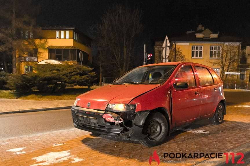 Kolizja na skrzyżowaniu Lwowskiej i Niepodległości