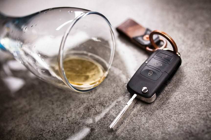 22-latek kierował autem na podwójnym gazie