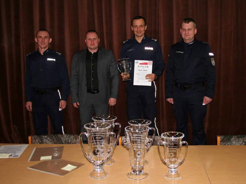 Kryminalni strzelają najcelniej