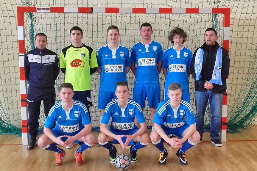 Turniej Halowy Juniorów o Puchar Prezesa LKS Głowienka