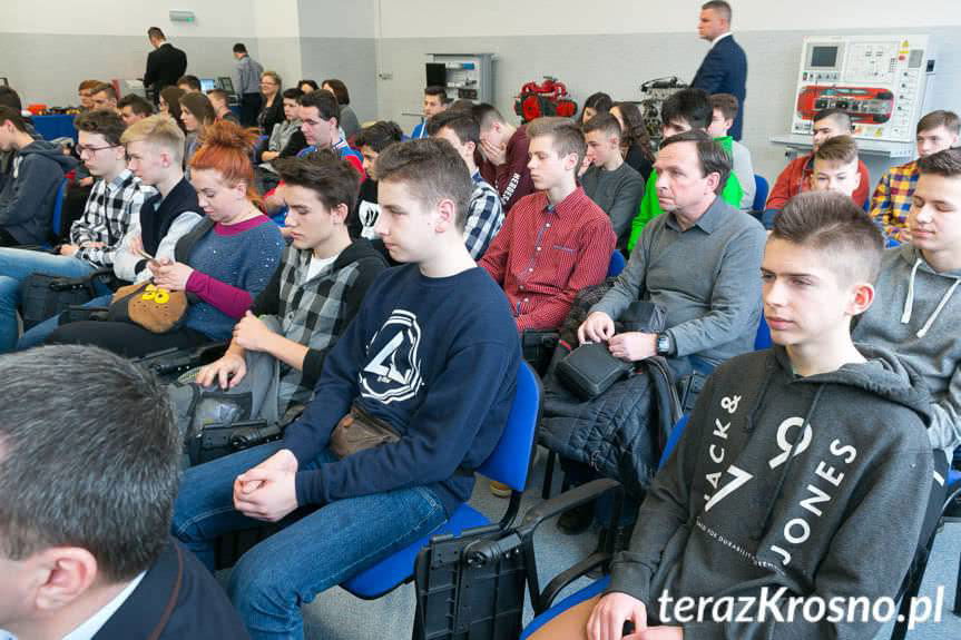 Andrzej Pacek zwycięzcą V Konkursu Wiedzy Technicznej i Motoryzacyjnej