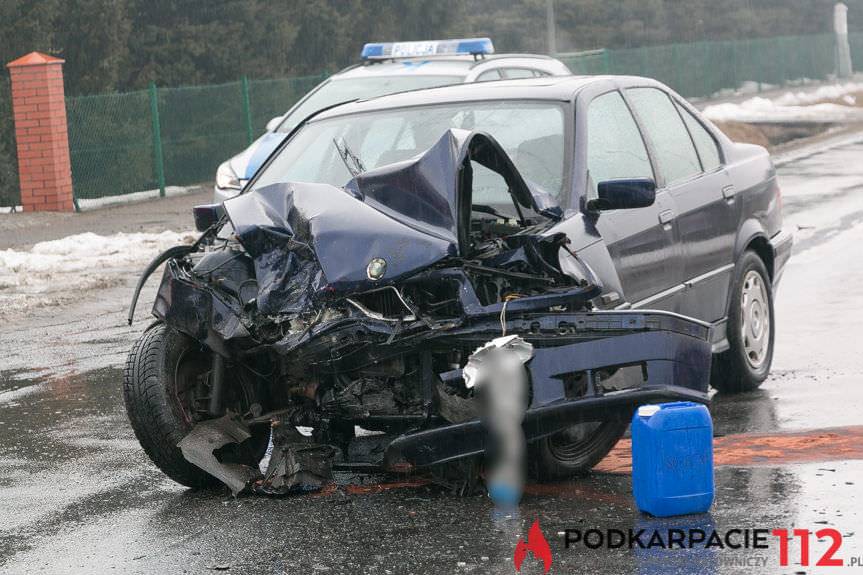 Wypadek w Posadzie Górnej, zderzenie bmw i mercedesa