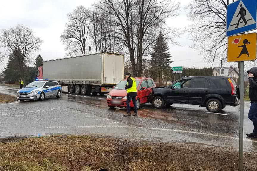 Zderzenie dwóch samochodów w Potoku 
