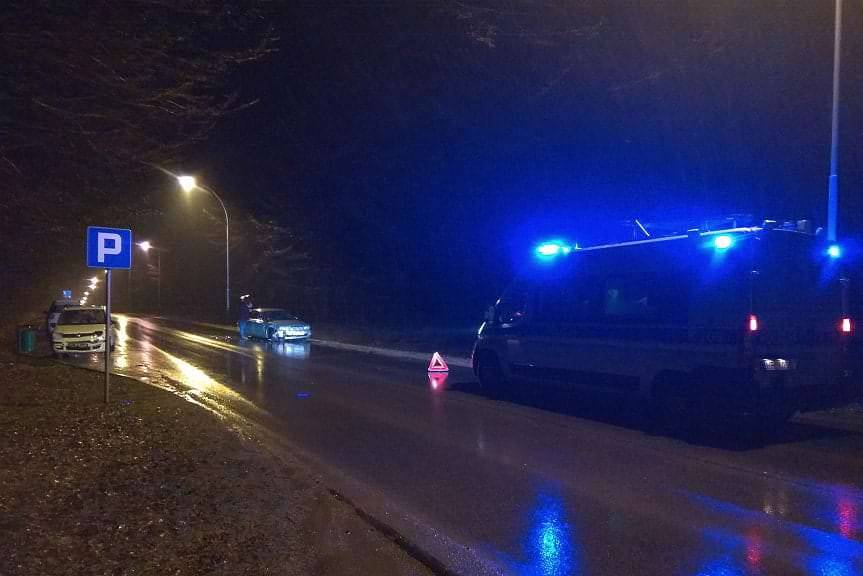 Zderzenie rovera i fiata w Jedliczu