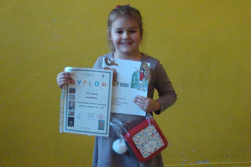 Wyróżnienie dla Julki w Ogólnopolskim Konkursie Plastycznym