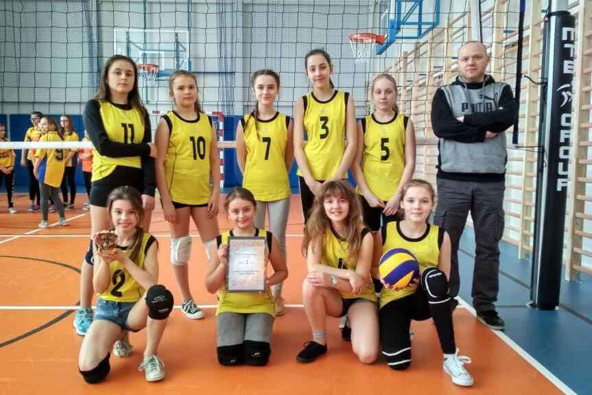 Zwycięstwo uczniów Szkoły Podstawowej w Dukli podczas turnieju