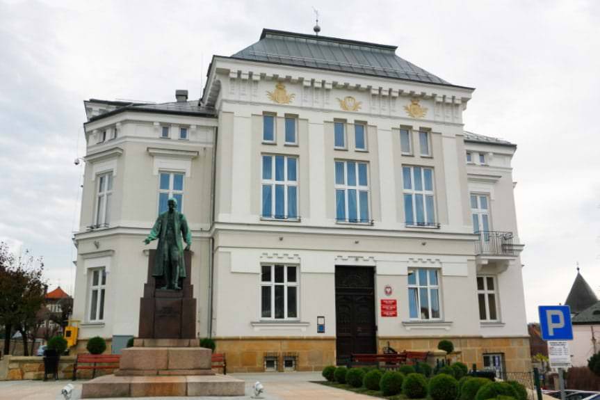 Mieszkańcy Krosna "za", powiatu "przeciw"