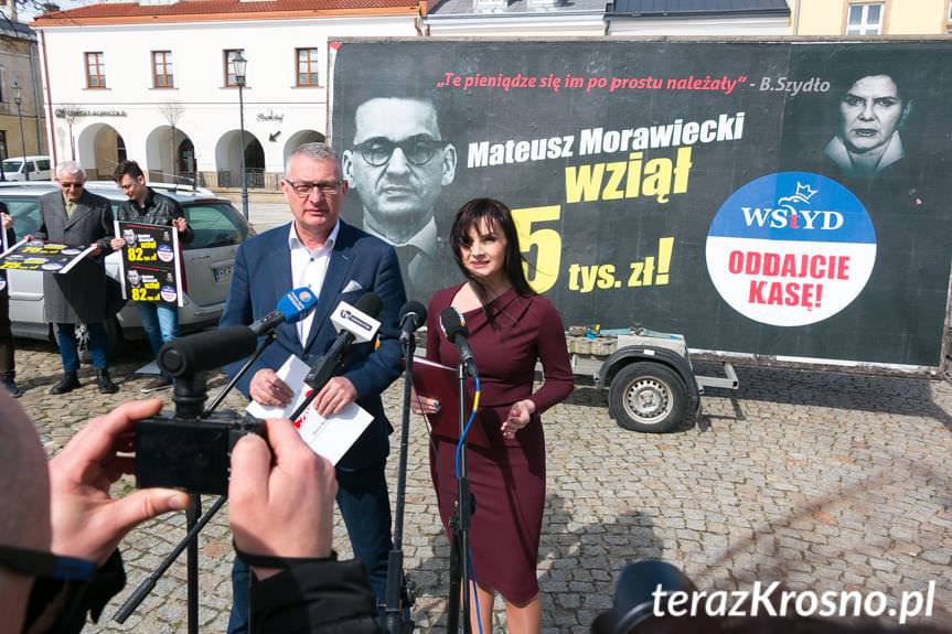 "Konwój wstydu" przyjechał do Krosna