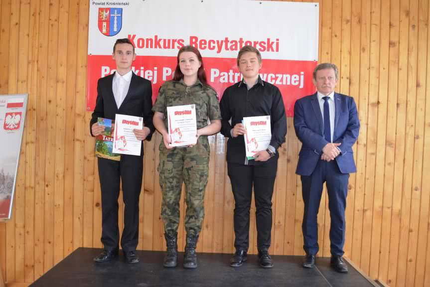 XII Powiatowy Konkurs Polskiej Poezji Patriotycznej