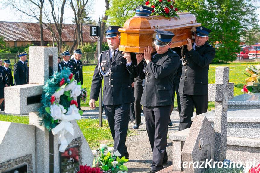Ostatnie pożegnanie Kazimierza Węgrzyna, prezesa OSP Miejsce Piastowe