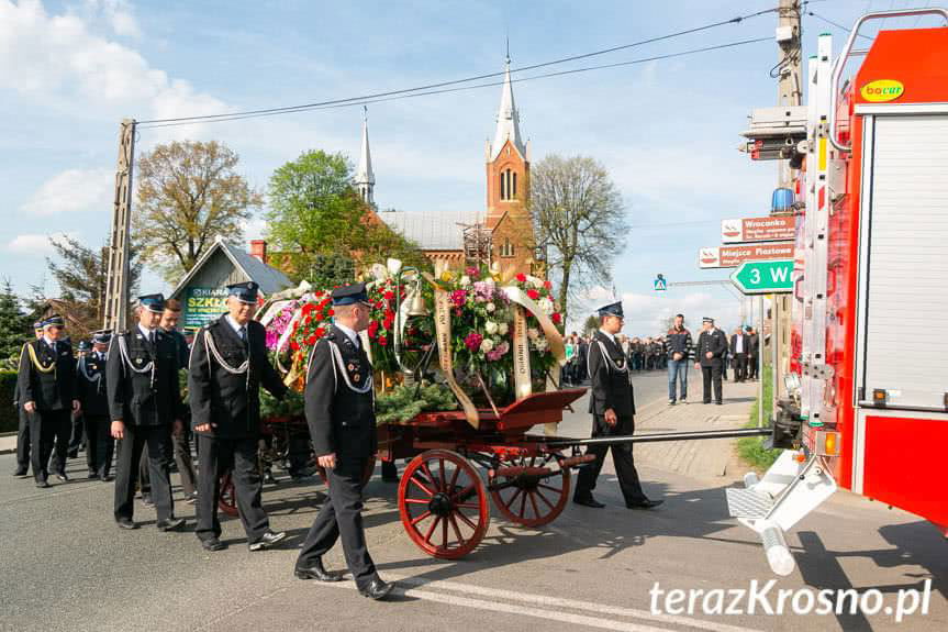 Ostatnie pożegnanie Kazimierza Węgrzyna, prezesa OSP Miejsce Piastowe