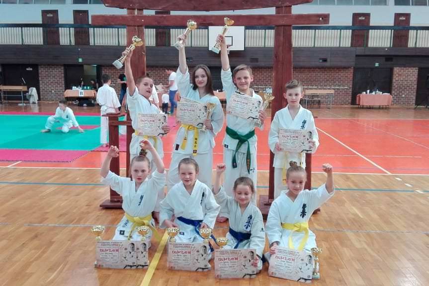 14. pucharów podczas Memoriału Masutatsu Oyamy