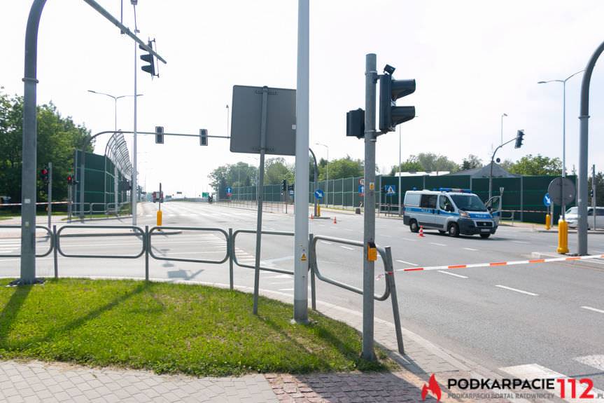 Krosno. Niebezpieczna substancja na jezdni