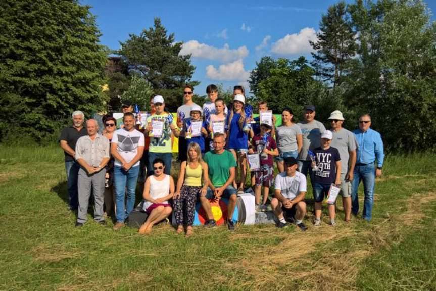 Jedlicze. Dzieci świętowały na sportowo