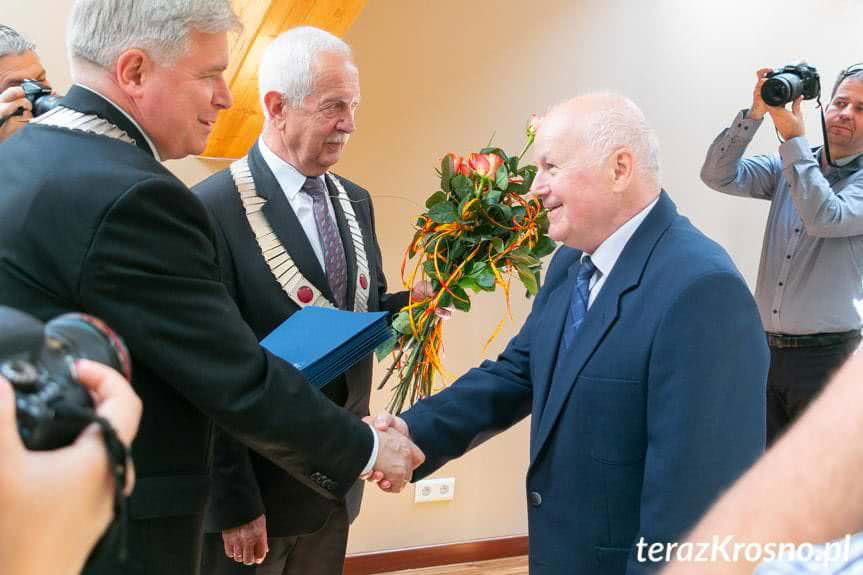 Krosno. Nagrody i medale dla najbardziej zasłużonych